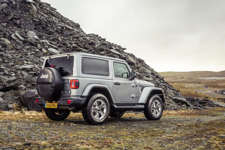  Jeep Wrangler Sahara (JL) 2019 года  (UK) (фото 7 из 18)